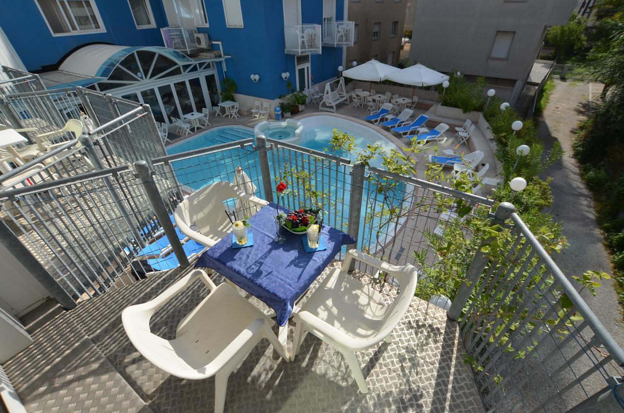 Hotel Astro Lignano Sabbiadoro Buitenkant foto